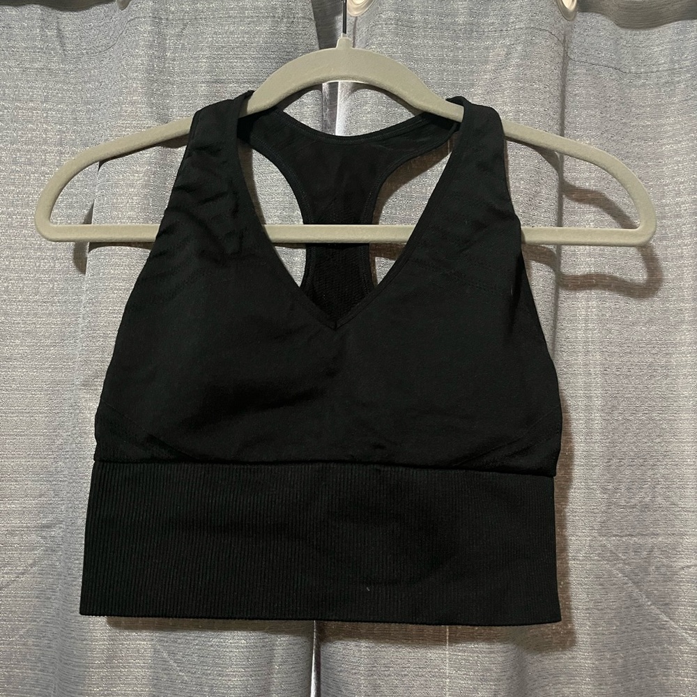Victoria’s Secret Pink sport bra